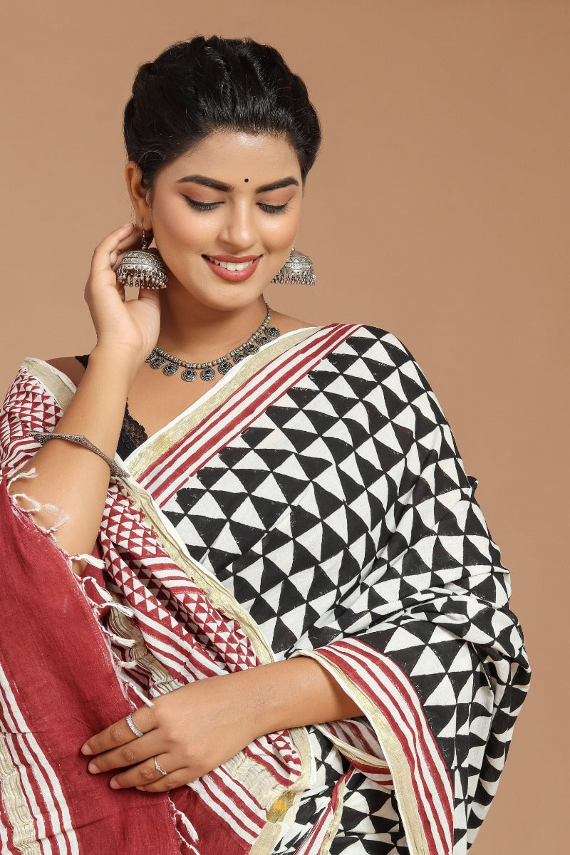 Regal Opulence: Red and Black Geometrical Print Handwoven Cotton Saree