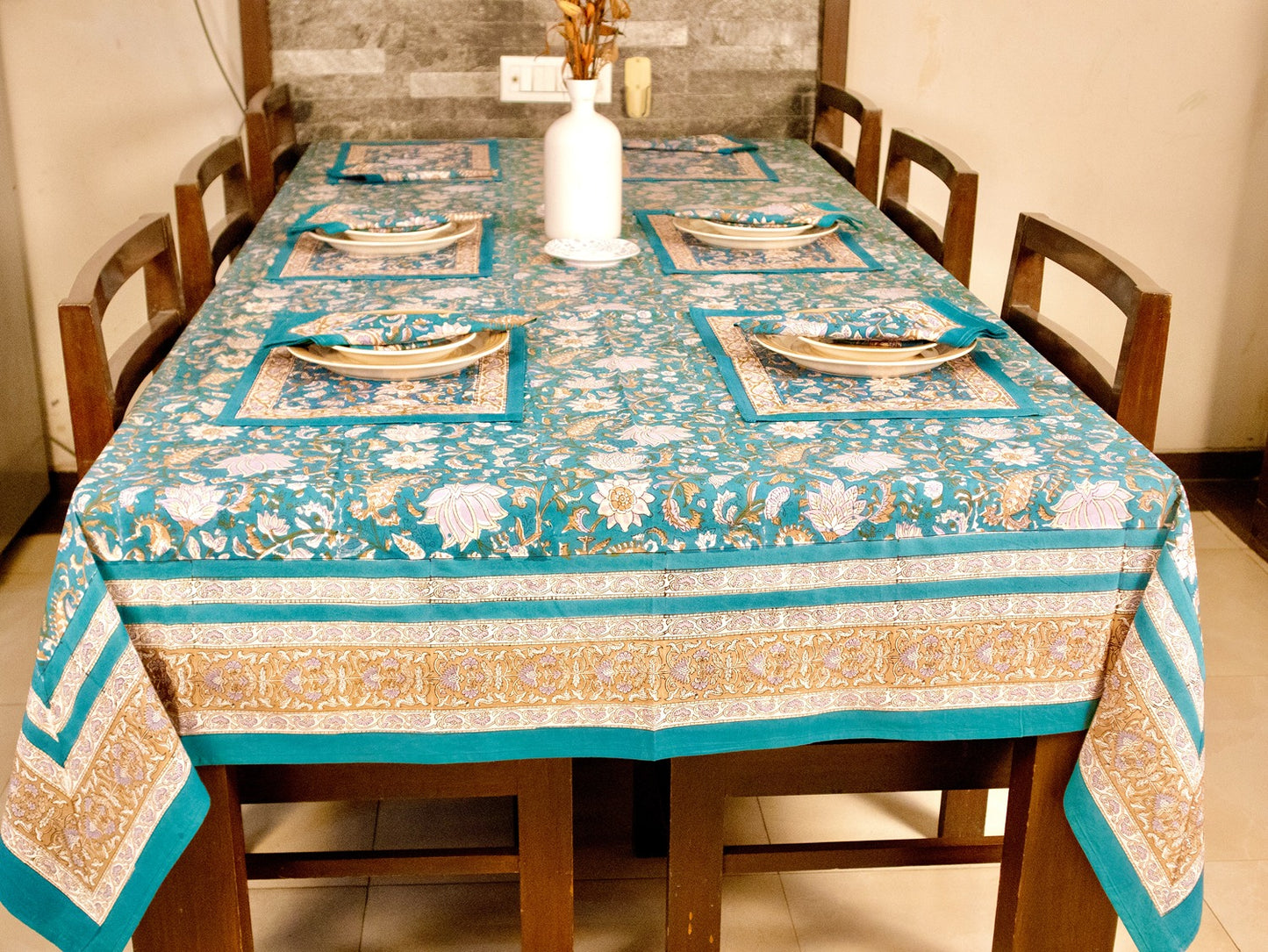 Magnolia Table Cover