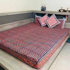 Red and Green Bed Sheet with Pillow Covers