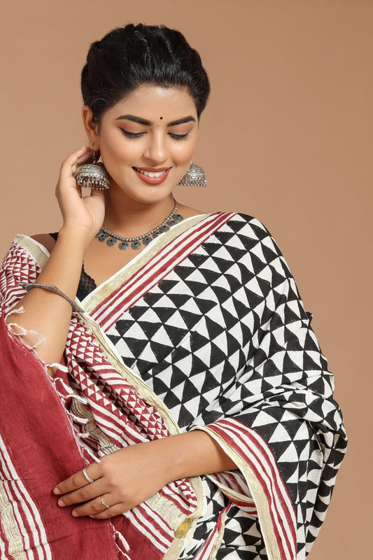 Regal Opulence: Red and Black Geometrical Print Handwoven Cotton Saree