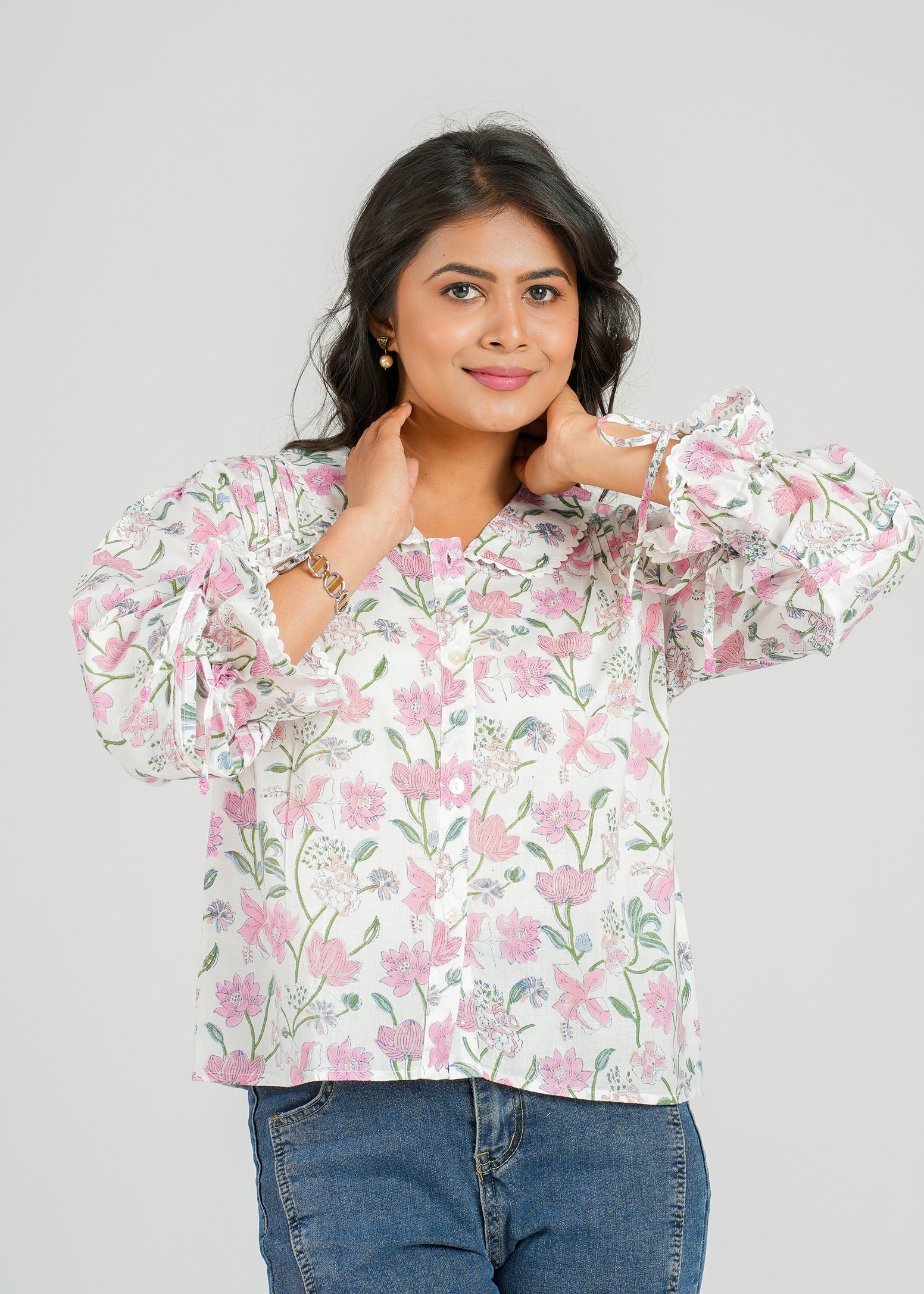 Rosette Lace Short Top