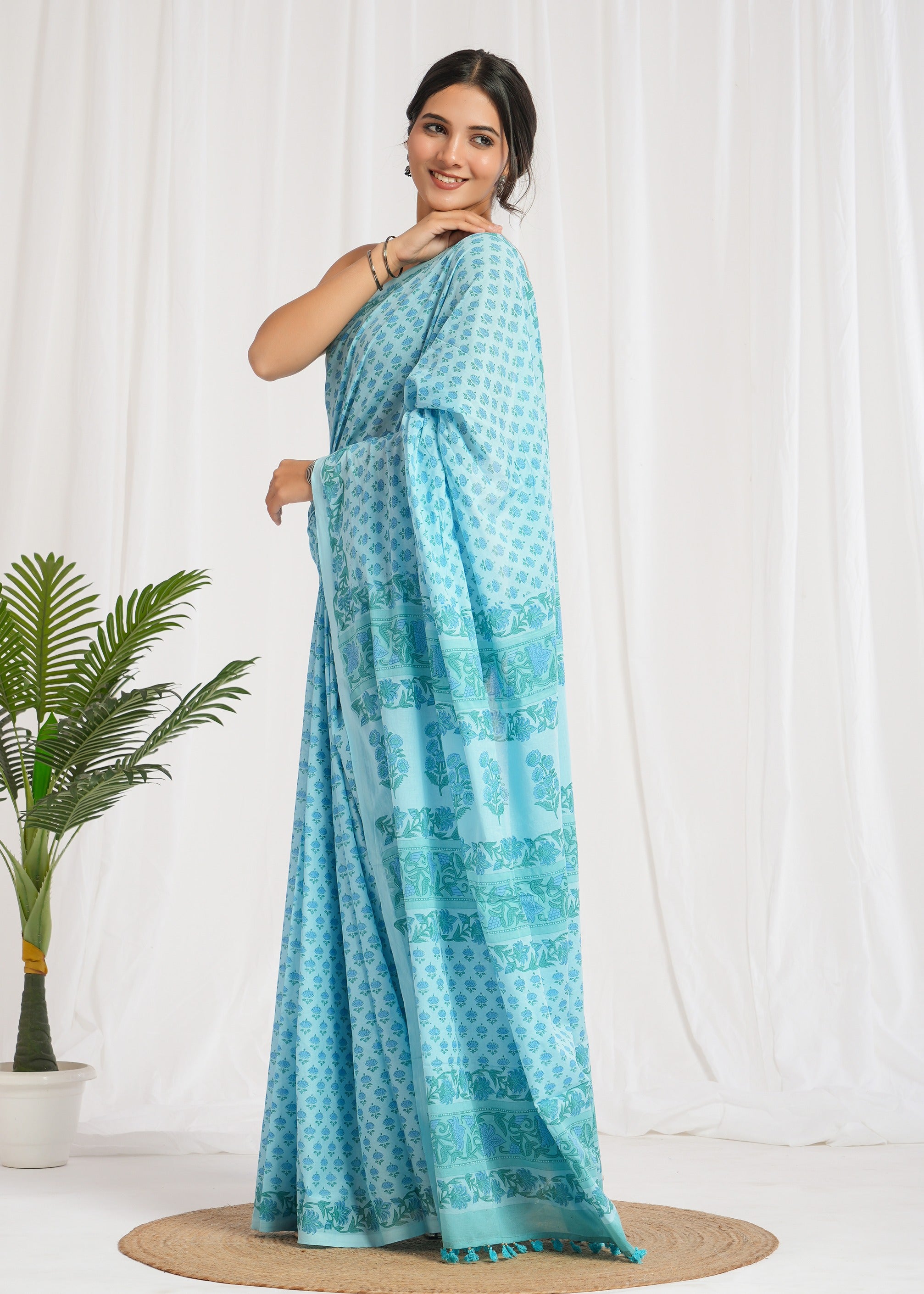 Utsav Cotton Mulmul Saree