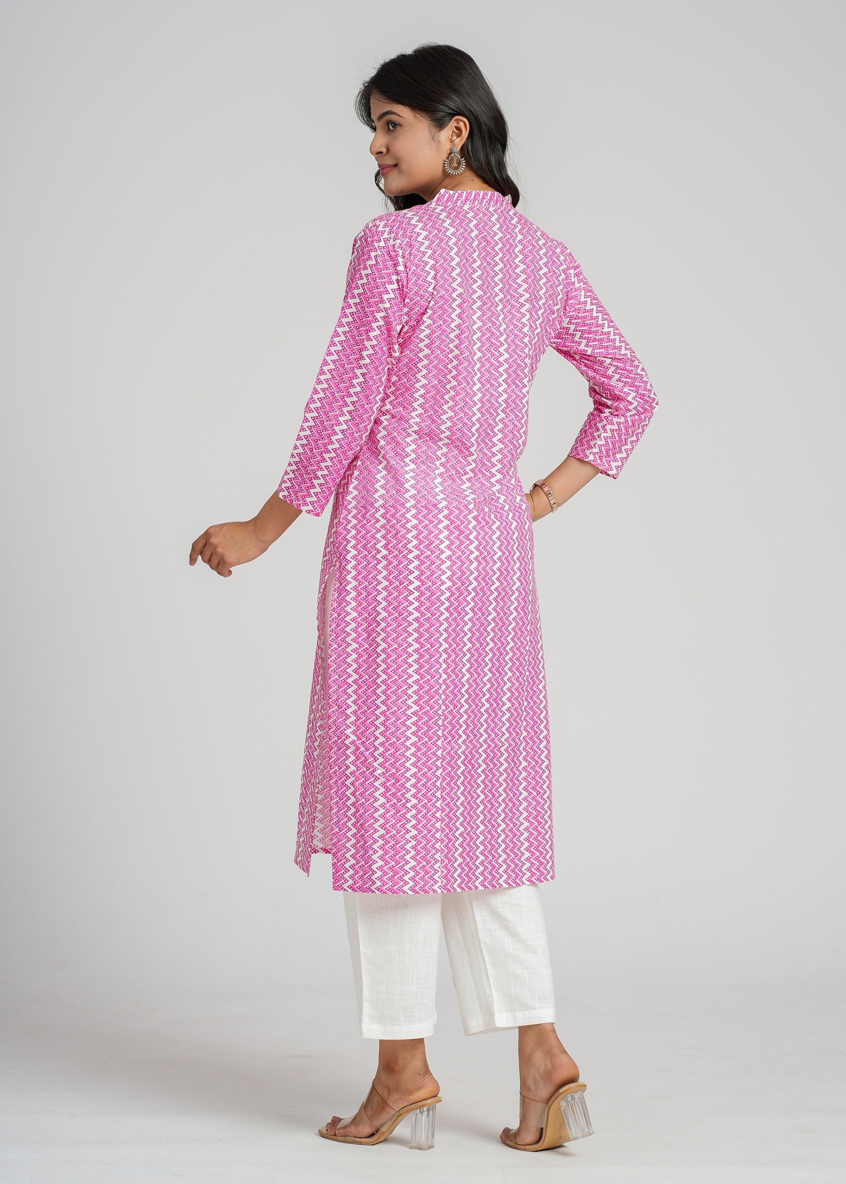 Pink Zig-Zag Cotton Printed Straight Kurta