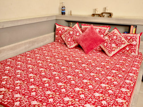 Royal Daisy Bed Sheet with Pillow Covers