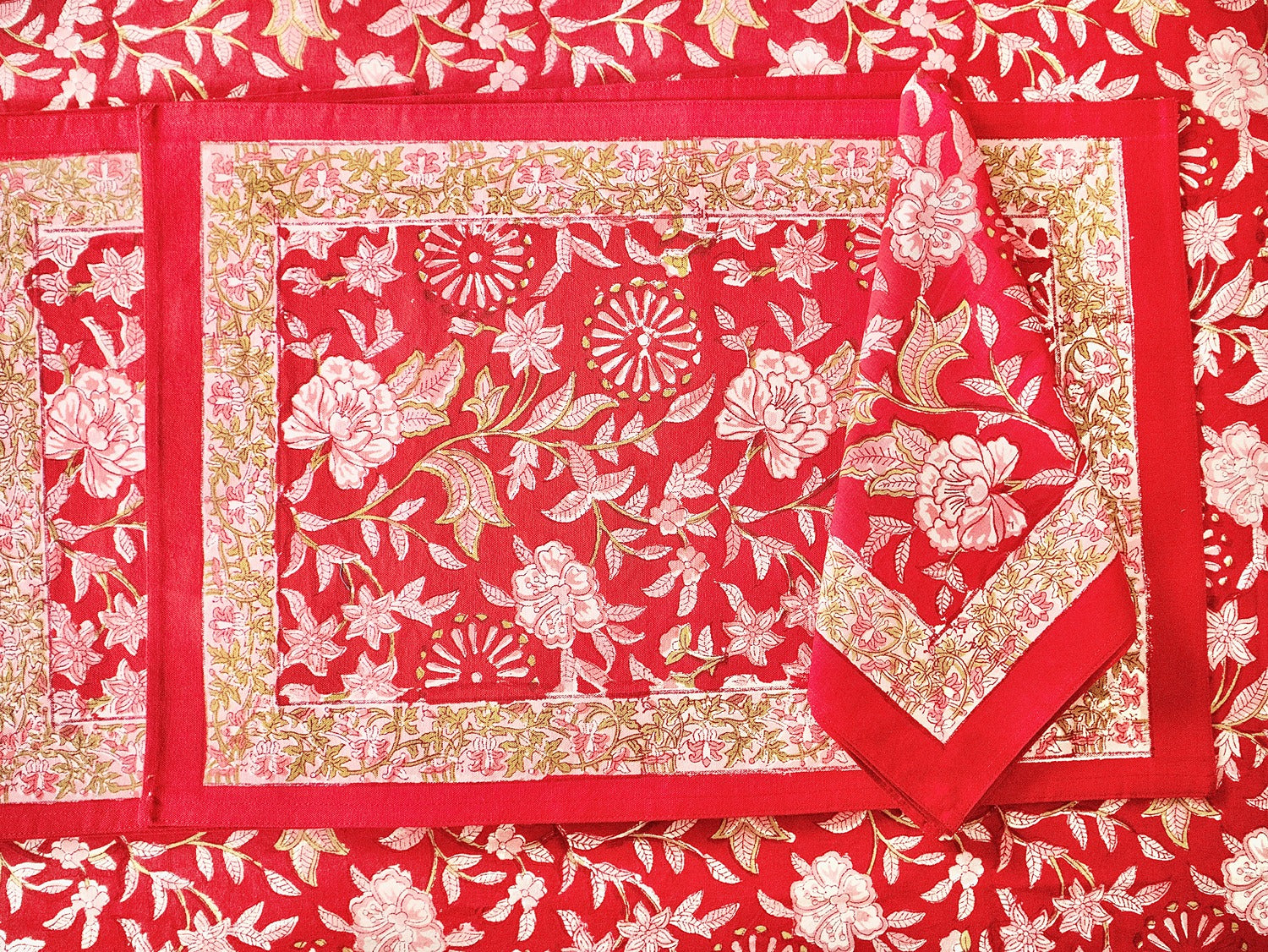 Royal Daisy Napkins & Placemats