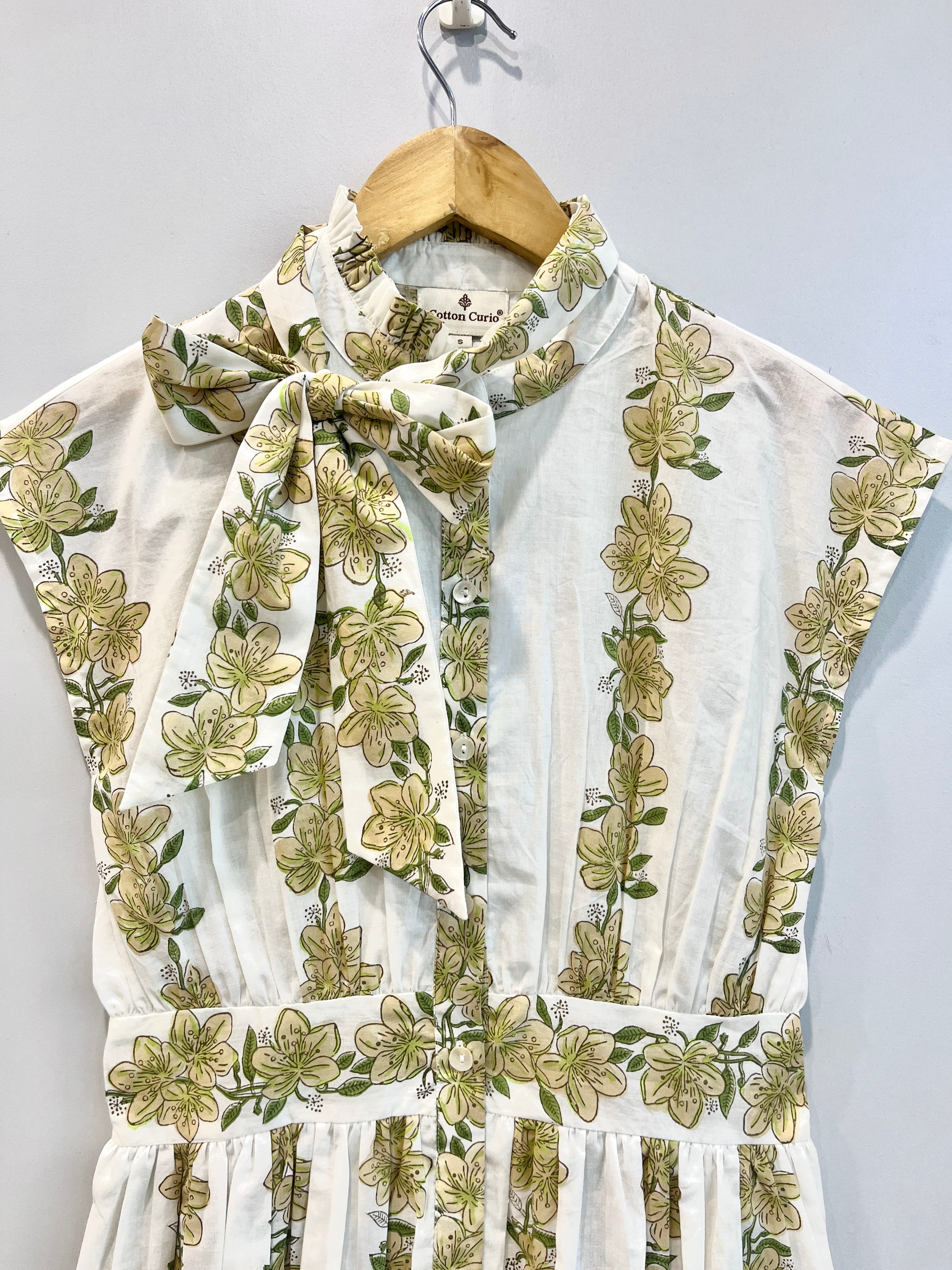 Lily Vine Bow-Tie Cotton Top