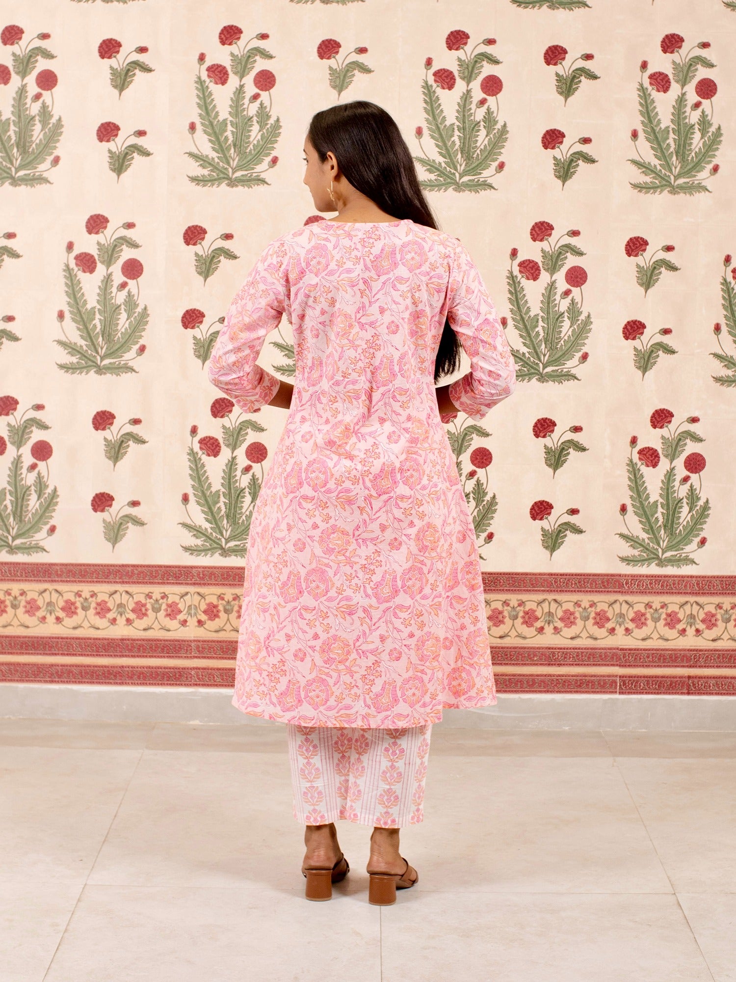 Blushing Floral Kurta Pant Set with Dupatta