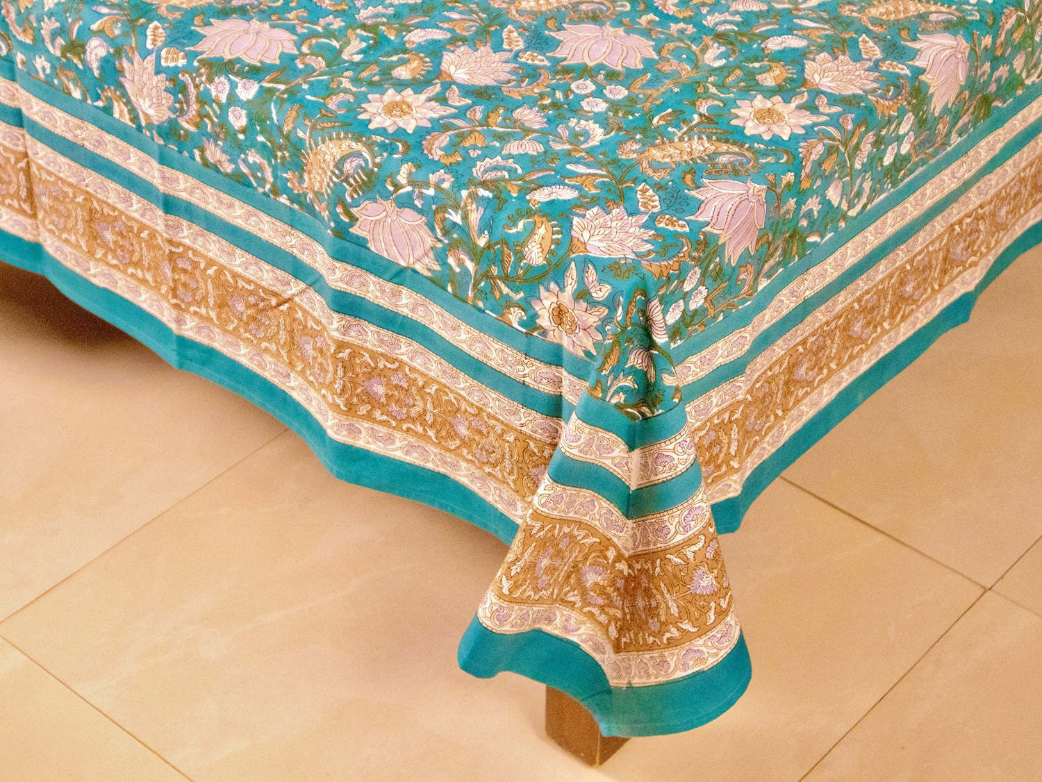 Magnolia Table Cover