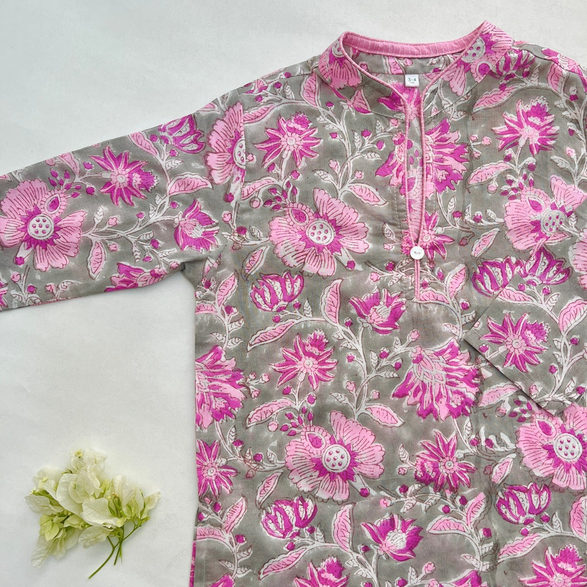Girls Kurta with Pant (0–8 Years)