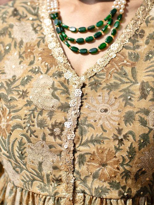 Nidhi Suit Set