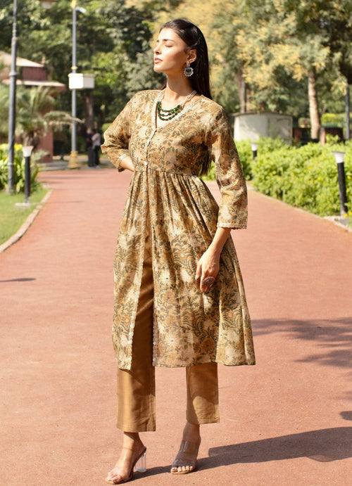 Nidhi Suit Set