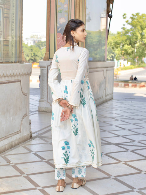 Masakali Suit Set