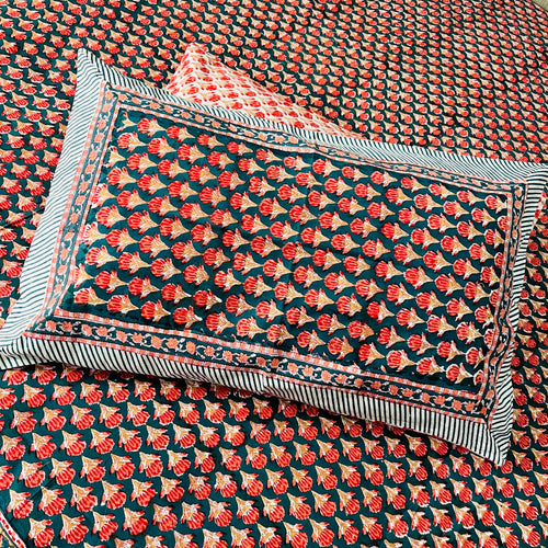 Red and Green Bed Sheet with Pillow Covers