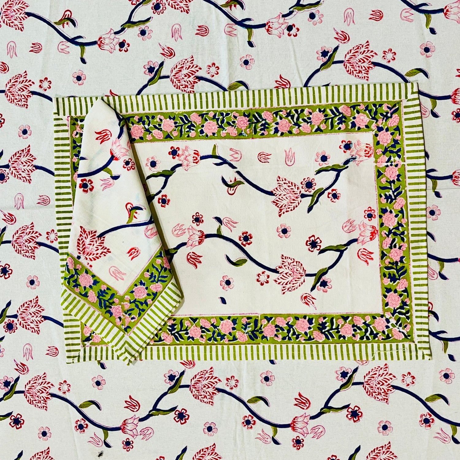 Sweet Pea Napkins & Placemats